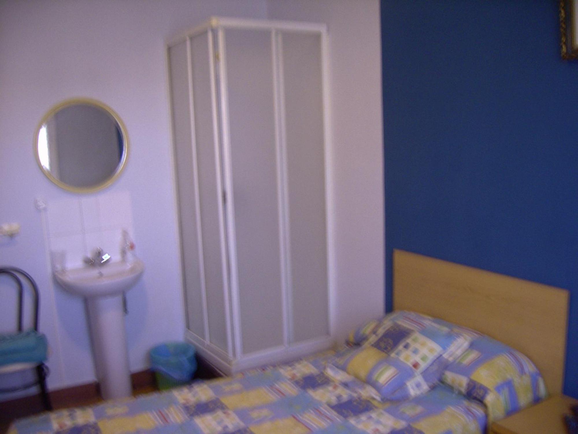 Pension Gema Irun Room photo